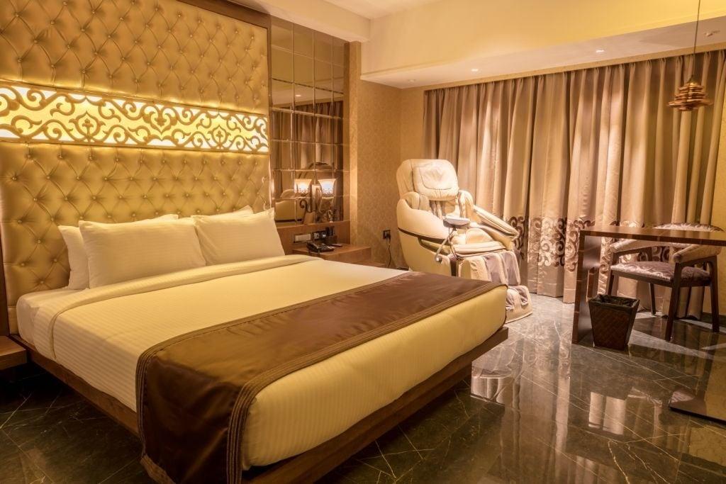 Hotel Peninsula Redpine Bombay Exterior foto