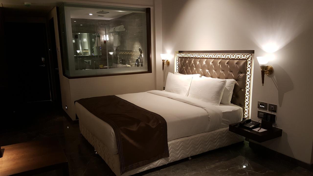 Hotel Peninsula Redpine Bombay Exterior foto