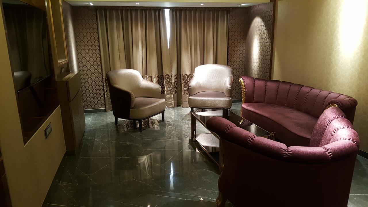 Hotel Peninsula Redpine Bombay Exterior foto